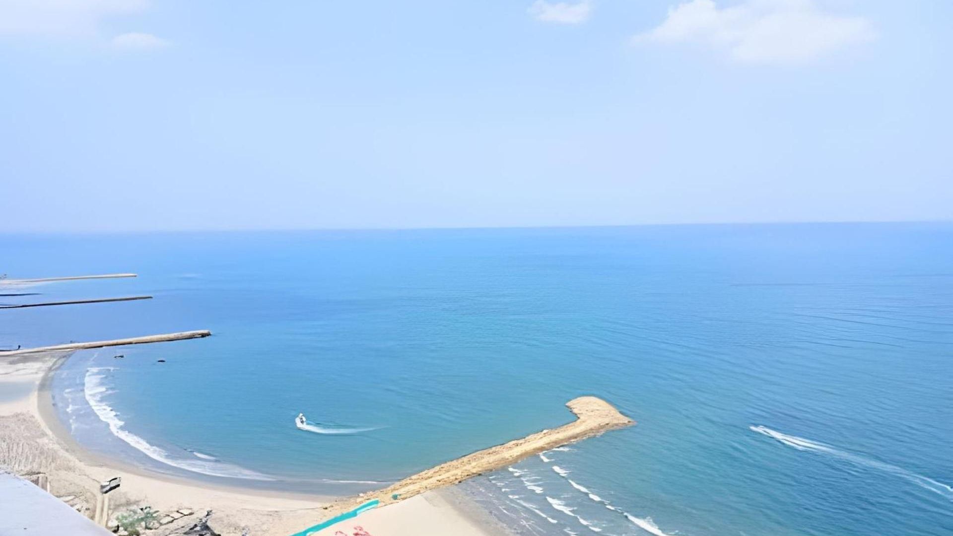 Apartment Luxury Escape: Sea, Comfort & Style