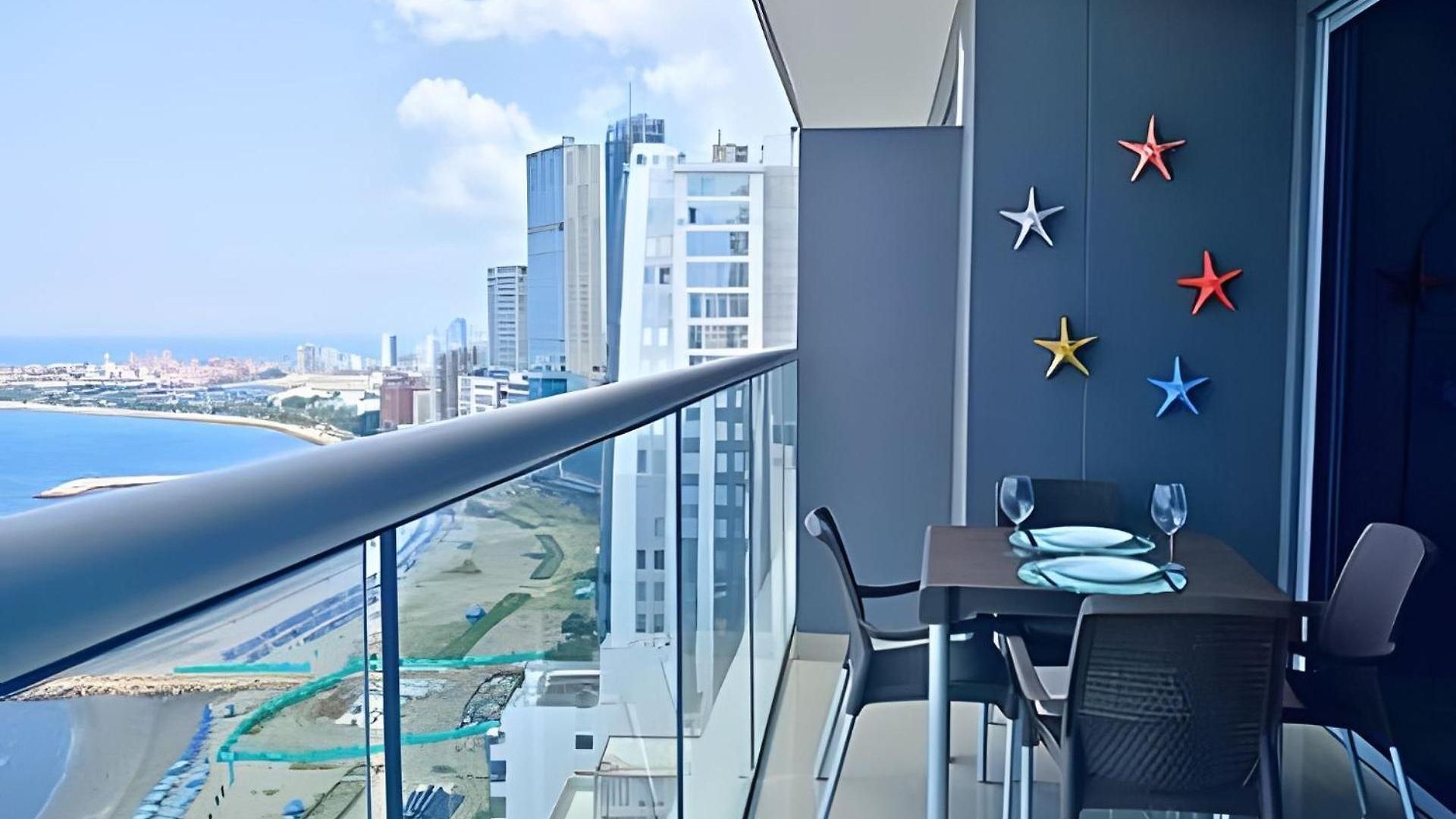 Luxury Escape: Sea, Comfort & Style Apartment