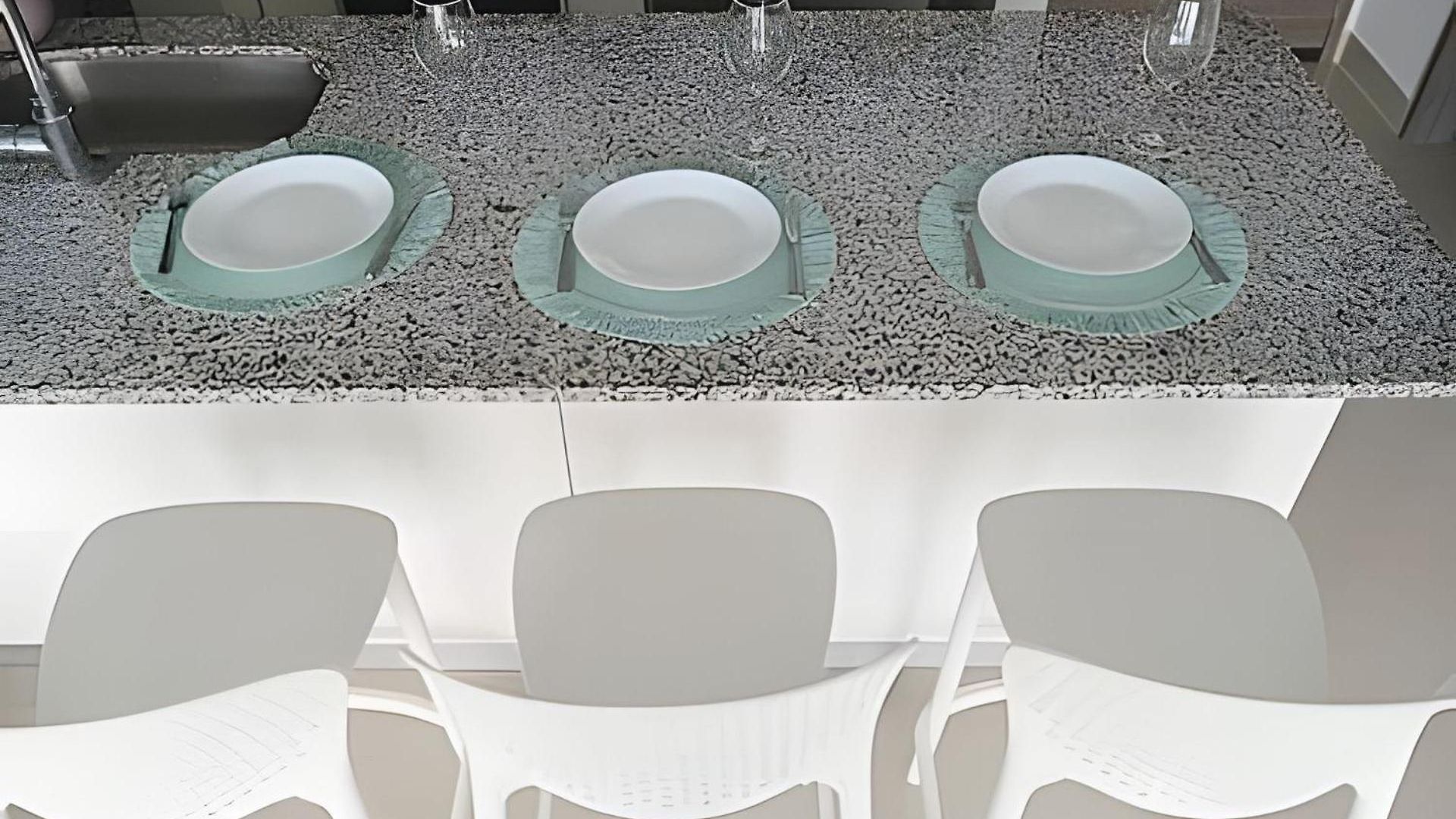 Luxury Escape: Sea, Comfort & Style Apartment Cartagena