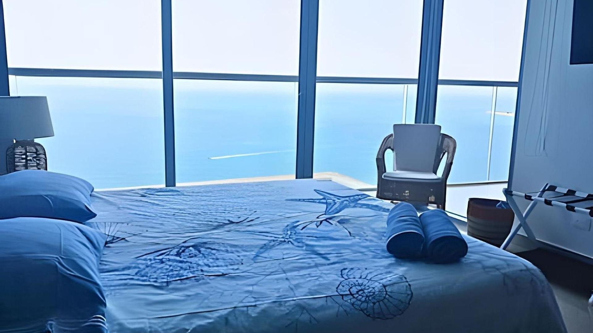 Luxury Escape: Sea, Comfort & Style *