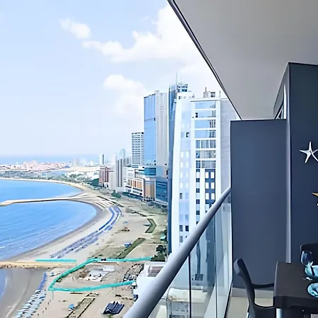 Apartamento Luxury Escape: Sea, Comfort & Style