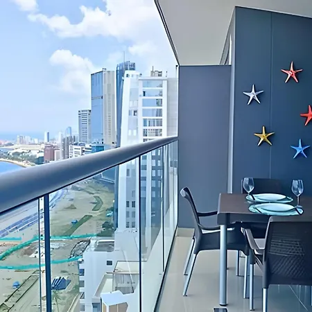 Luxury Escape: Sea, Comfort & Style Apartamento