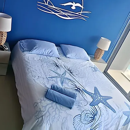 Luxury Escape: Sea, Comfort & Style Apartamento