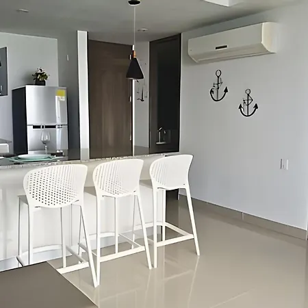 Apartamento Luxury Escape: Sea, Comfort & Style