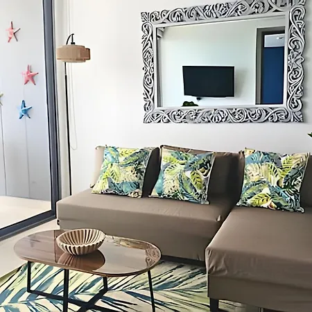 Apartamento Luxury Escape: Sea, Comfort & Style