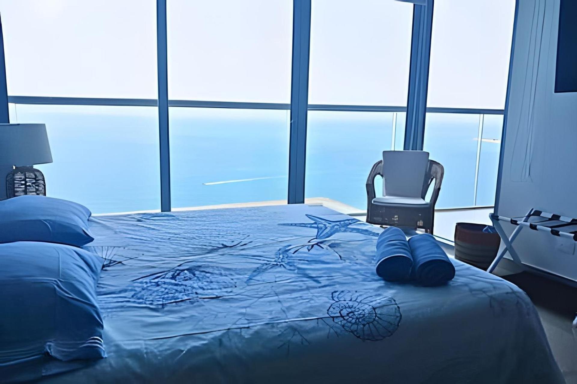 Luxury Escape: Sea, Comfort & Style *